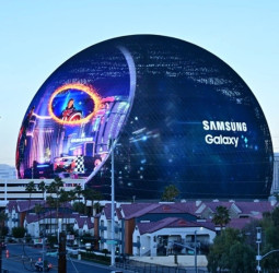 Samsung Opens a Portal to New Mobile AI Possibilities in Las Vegas on Sphere’s Exosphere, Before Unpacked 2024